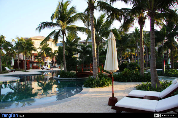 亚龙湾·华宇皇冠假日酒店(Crowne Plaza)