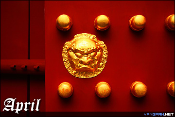 四月：颐和园某门