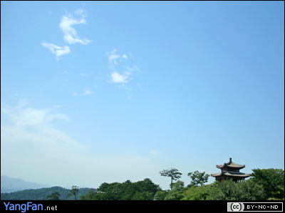 二马道上拍四面云山亭