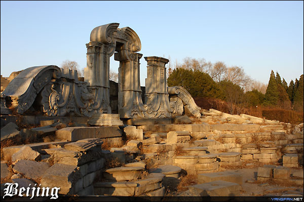 冬日斜影·断壁残垣